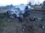 Vlak smetl z kolejí auto, při nehodě jako zázrakem nebyl nikdo zraněn