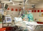 Situace je vážná, Fakultní nemocnice Ostrava povolává zdravotníky z dovolených