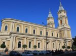 U katedrály v centru Ostravy se hlavně parkuje, město to chce změnit