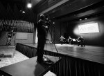 Filharmonie dnes pořádá další koncert pro 66 posluchačů v sále i pro online sledování