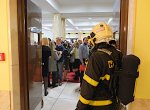 Ve sklepení Domu kultury Ostrava hořelo. Hasiči evakuovali 580 lidí