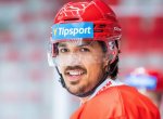 Klok září v KHL, Vaclík vychytal v řecké premiéře nulu
