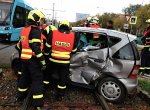 V Hrabůvce vjelo auto před tramvaj, záchranáři ošetřovali dvě zraněné ženy